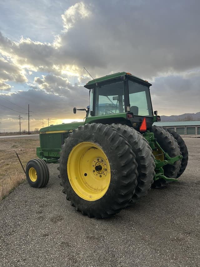 Image of John Deere 4960 equipment image 1
