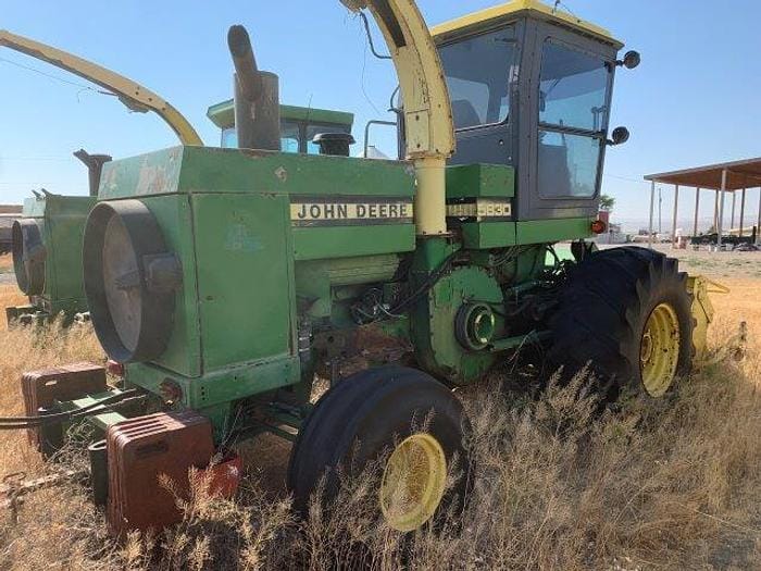 1991 John Deere 5830 Equipment Image0
