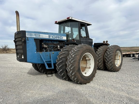 1991 Versatile 876 Equipment Image0