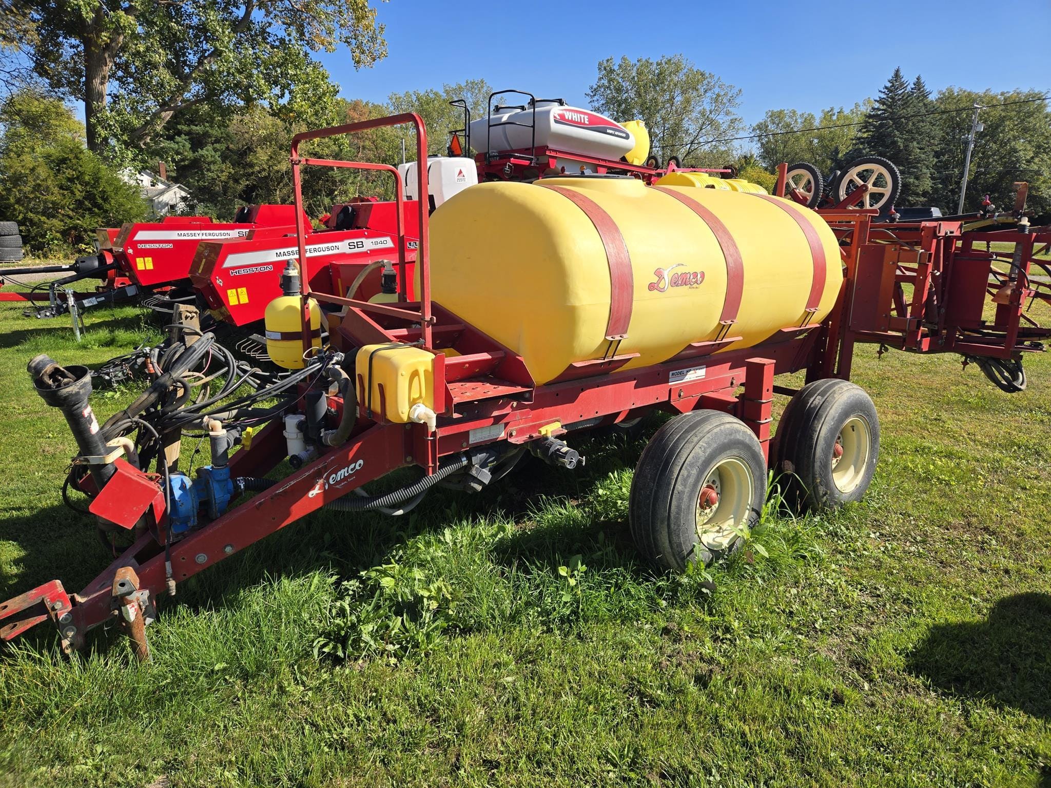 1992 Demco HP500 Equipment Image0