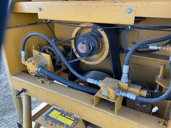 Image of Haybuster H1000 equipment image 3