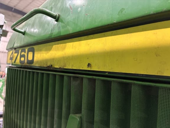 Image of John Deere 4760 equipment image 2