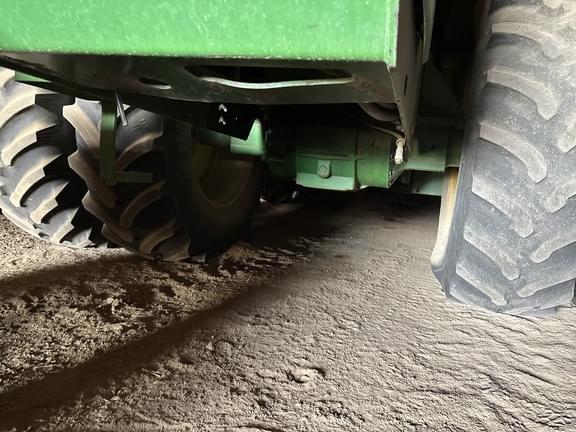 Image of John Deere 8770 equipment image 4