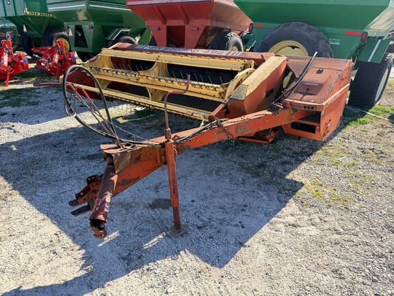 Image of New Holland 492 equipment image 1