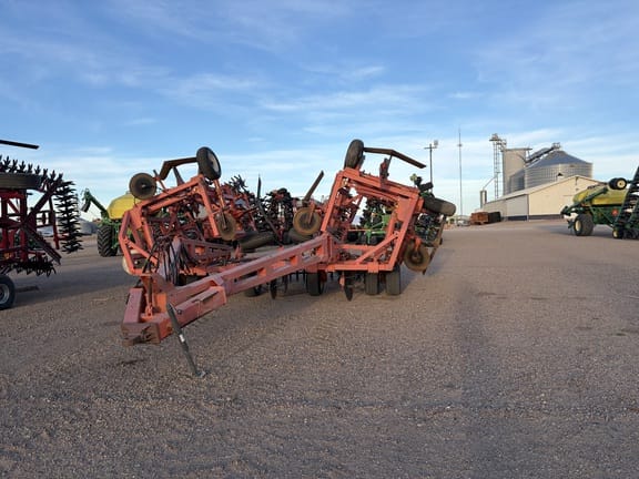 1993 Sunflower 3691-45 Equipment Image0