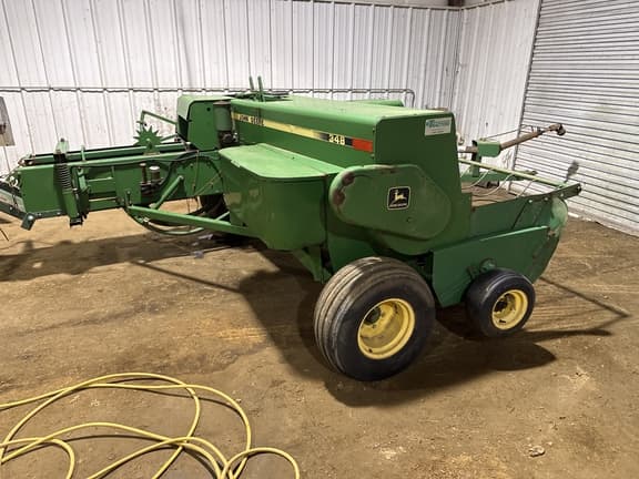 Image of John Deere 348 equipment image 1