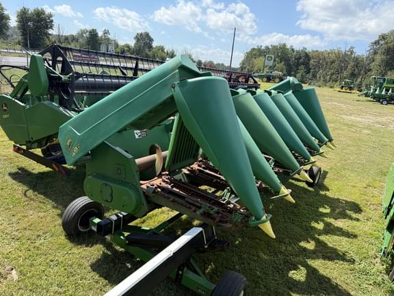 Image of John Deere 693 Primary image