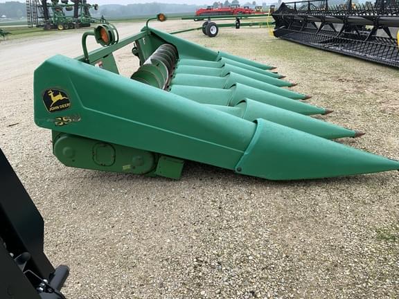 Image of John Deere 693 equipment image 1