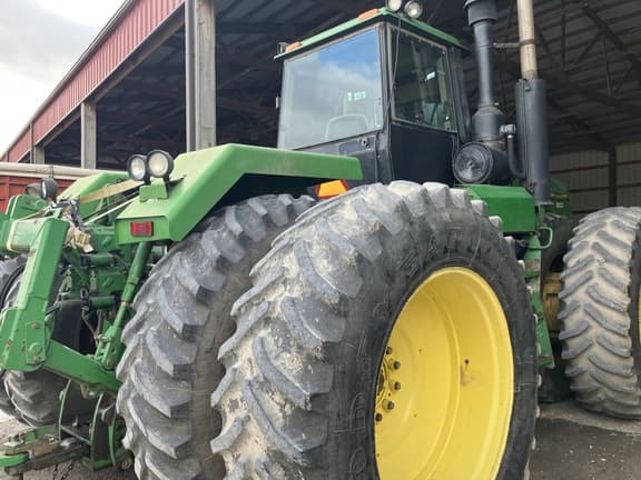 Image of John Deere 8770 equipment image 2