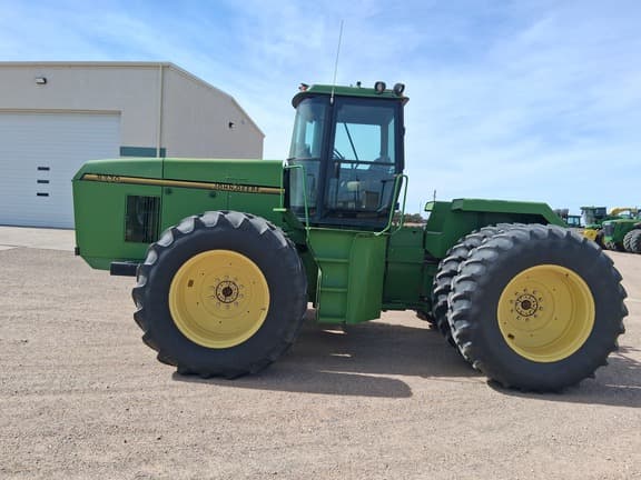 Image of John Deere 8770 equipment image 1