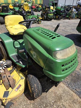 Image of John Deere LX178 equipment image 1