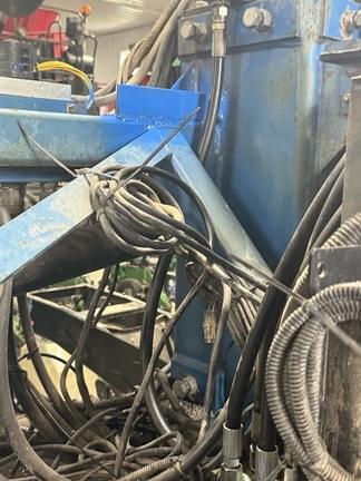 Image of Kinze 2600 equipment image 2