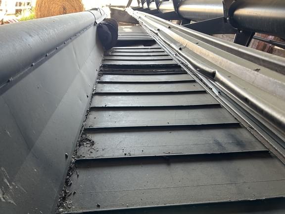 Image of MacDon 960 equipment image 3