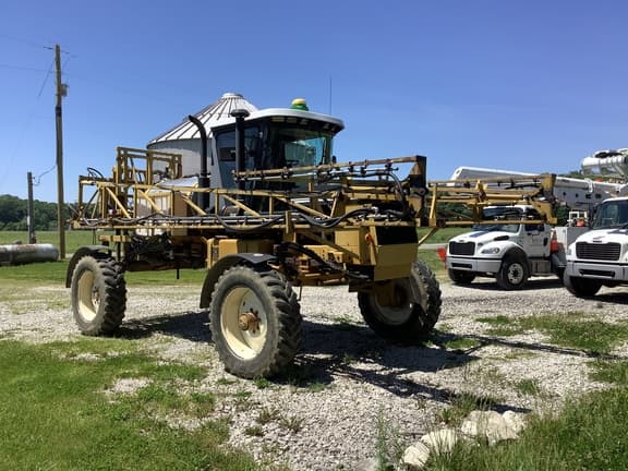 Image of Ag-Chem RoGator 664 Primary image