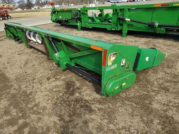 Image of John Deere 1242 equipment image 4