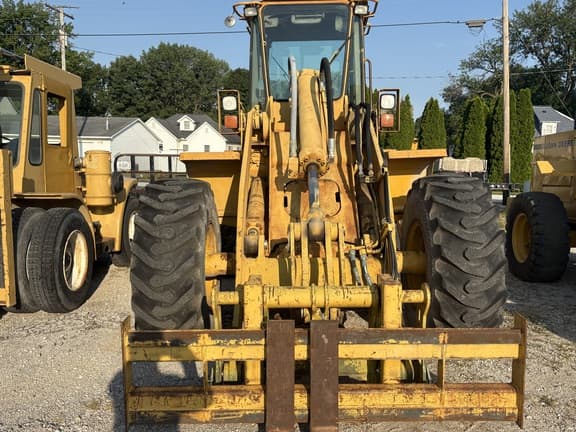 Image of John Deere 544GTC equipment image 2