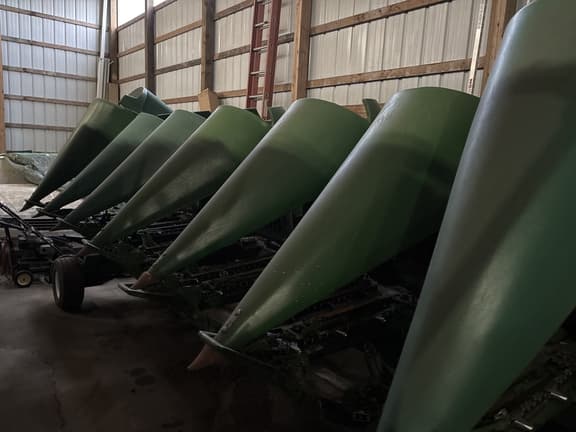 Image of John Deere 693 equipment image 1