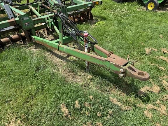 Image of John Deere 714 equipment image 3