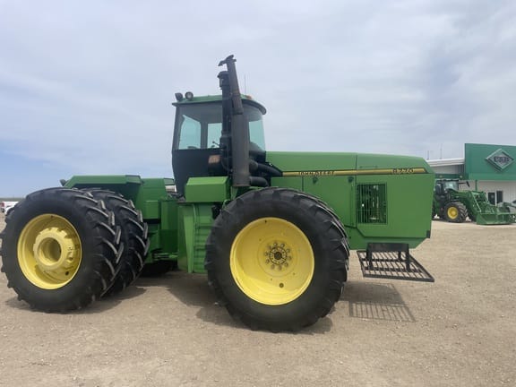 1995 John Deere 8770 Equipment Image0