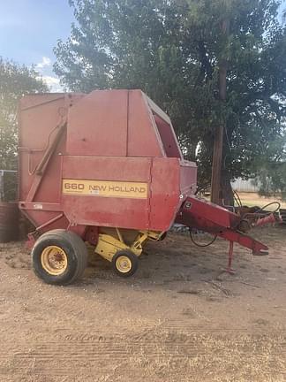 Image of New Holland 660 equipment image 2
