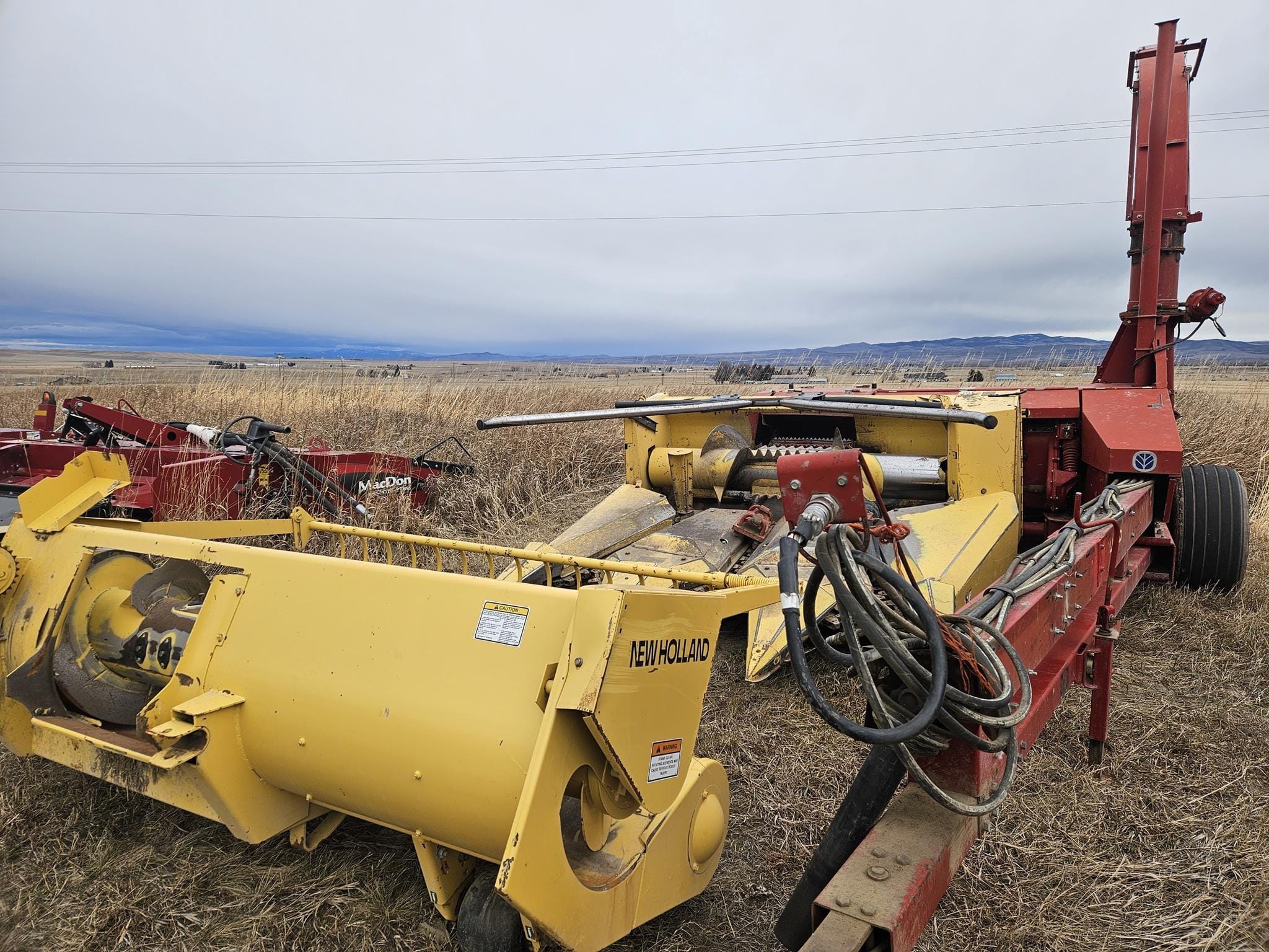 1995 New Holland 900 Equipment Image0