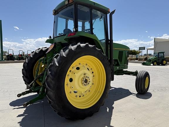 Image of John Deere 7600 equipment image 1