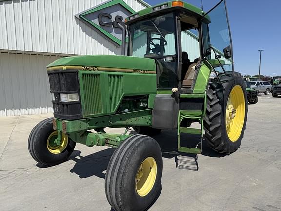 Image of John Deere 7600 Primary image