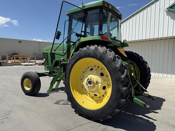 Image of John Deere 7600 equipment image 2