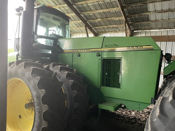 1996 John Deere 8570 Equipment Image0