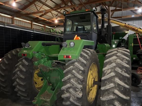 Image of John Deere 8770 equipment image 2