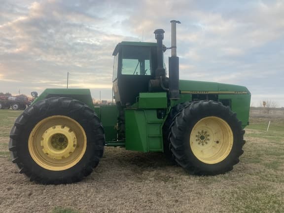 Image of John Deere 8870 equipment image 1