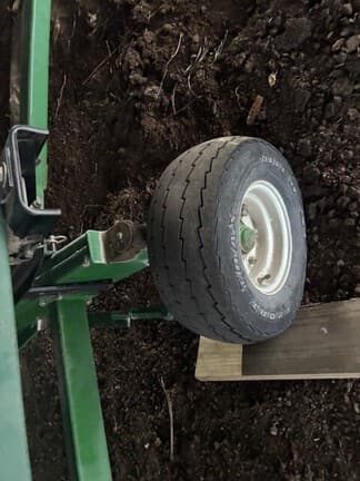 Image of Unverferth HT25 equipment image 2