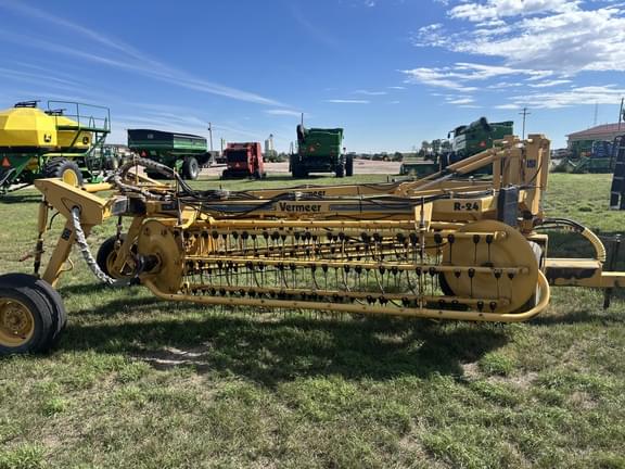 Image of Vermeer R24 equipment image 2
