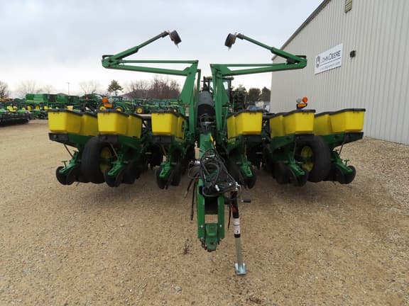 Image of John Deere 1760 equipment image 4