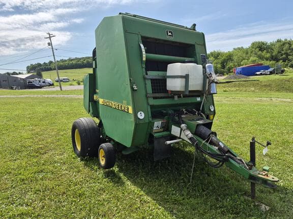 Image of John Deere 456 equipment image 2
