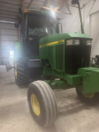 Image of John Deere 7710 equipment image 3