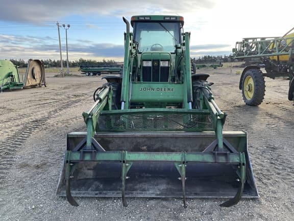 Image of John Deere 7810 equipment image 1