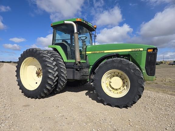 Image of John Deere 8400 Primary image