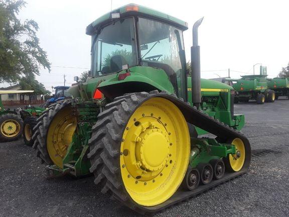 Image of John Deere 8400T equipment image 3
