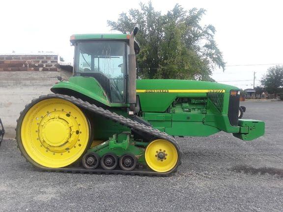 Image of John Deere 8400T equipment image 4