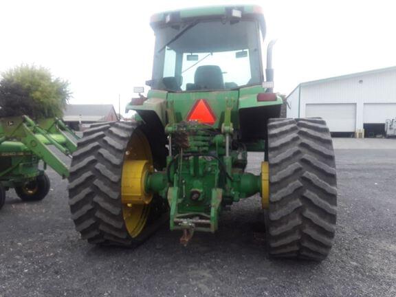 Image of John Deere 8400T equipment image 2