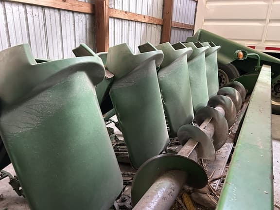 Image of John Deere 893 equipment image 1