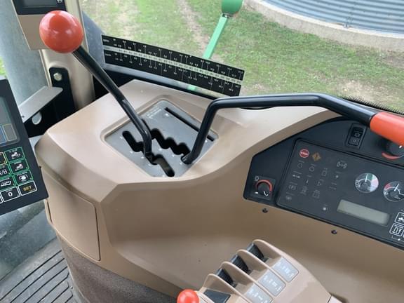 Image of John Deere 9300 equipment image 3