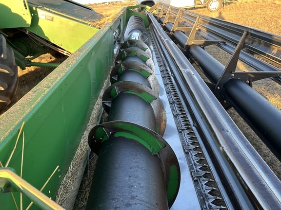 1997 John Deere 930R Equipment Image0