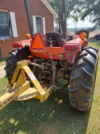Image of Kubota M4700 equipment image 1