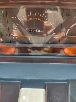Image of Kubota M4700 equipment image 4