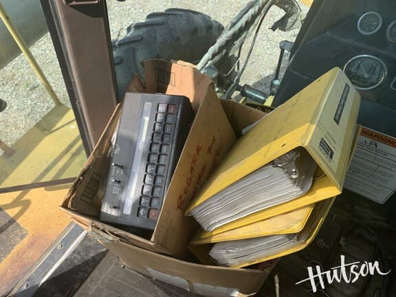 Image of RoGator 854 equipment image 4