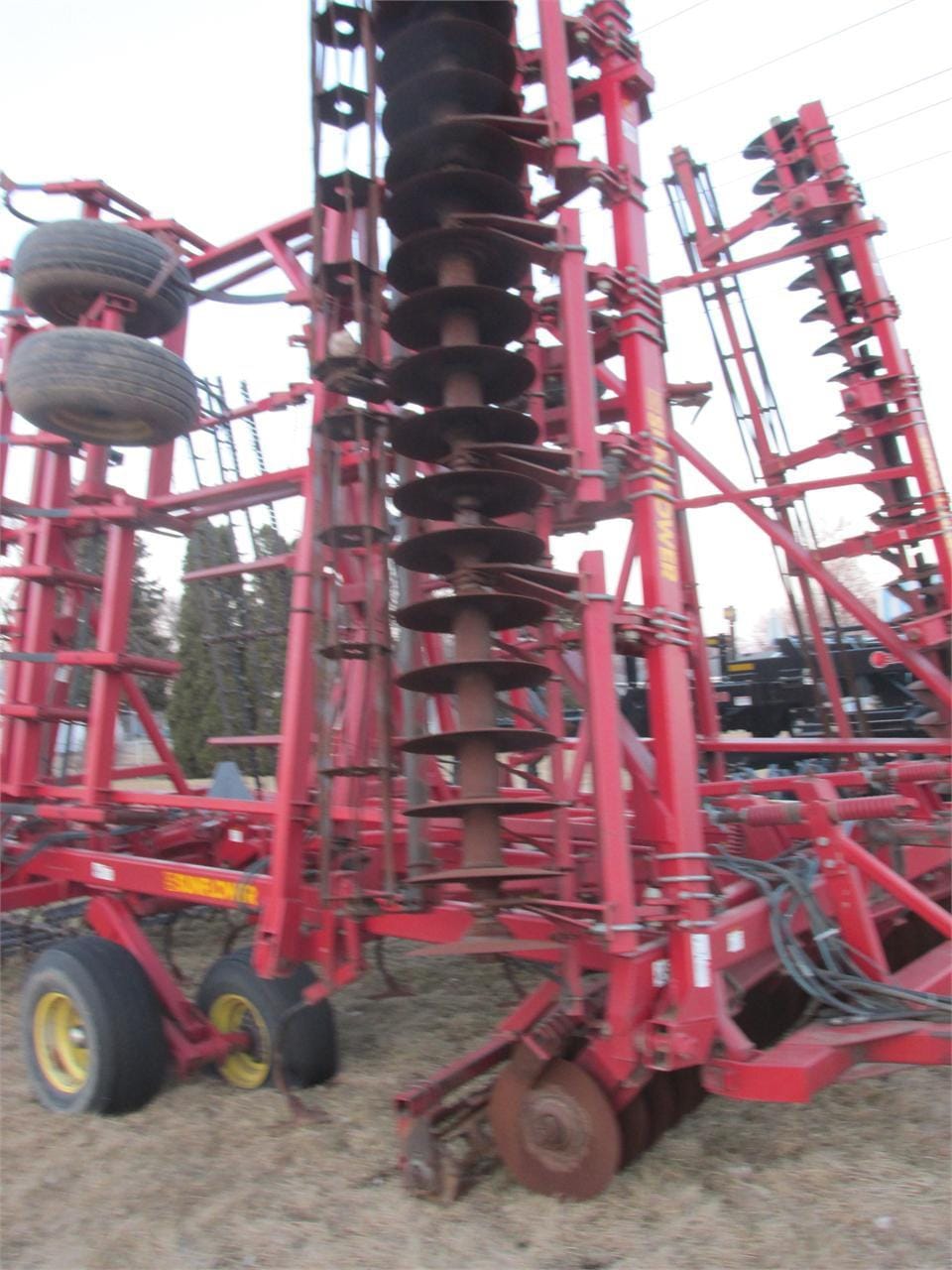 1997 Sunflower 6432-36 Equipment Image0