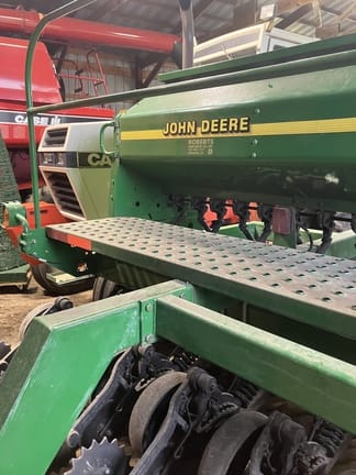 1998 John Deere 1560 Equipment Image0