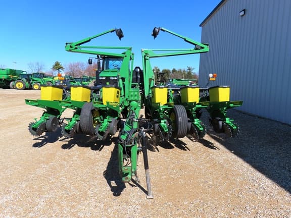 Image of John Deere 1760 equipment image 4